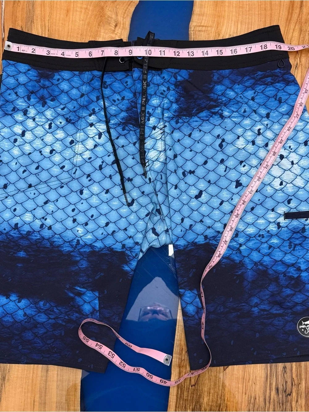 Pelagic Hydro-Lite Board Shorts Mens 38 Blue Fish Scale Fishing Performance